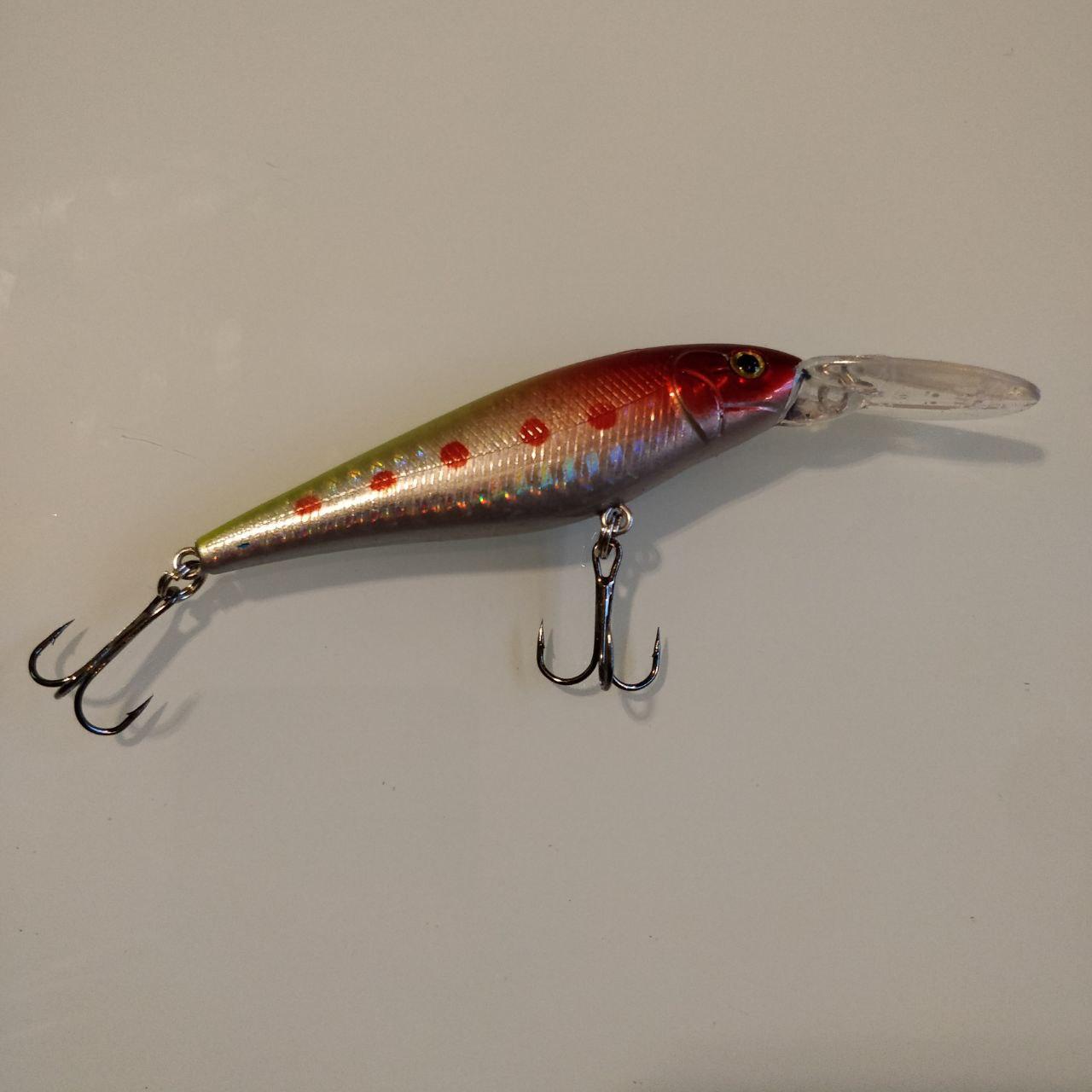 Red Fade Dotted Crankbait 104